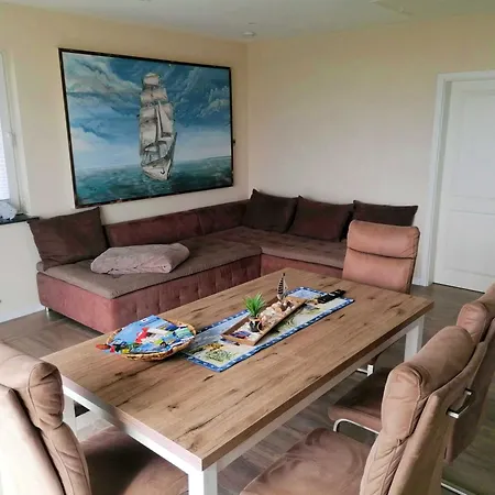 Seglerblick Am Achterwasser *